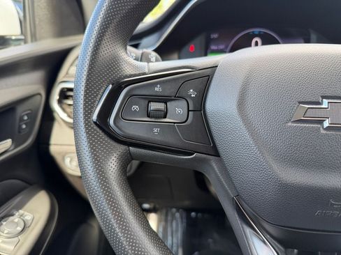 Used 2022 Chevrolet Bolt EUV LT w/ Driver Confidence Package FWD image 15
