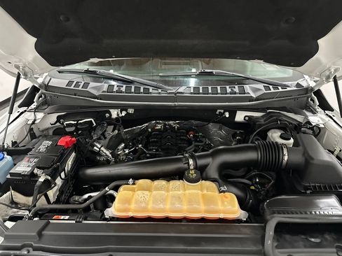 Used 2018 Ford F150 XLT w/ Equipment Group 302A Luxury AWD/4WD image 6