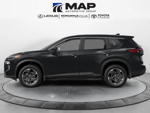 Used 2025 Nissan Rogue SV FWD image 3