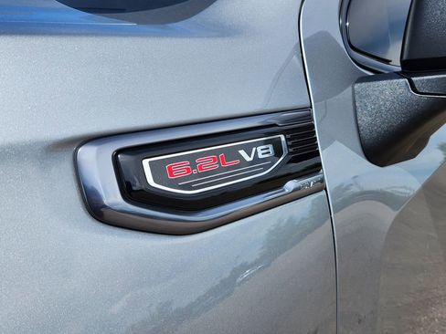 Used 2025 GMC Sierra 1500 AT4 w/ AT4 Premium Package AWD/4WD image 34