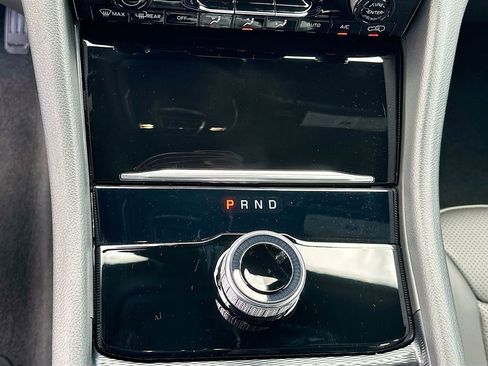 New 2025 Jeep Grand Cherokee Limited w/ Luxury Tech Group II image 18