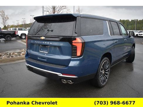 New 2026 Chevrolet Suburban High Country image 7
