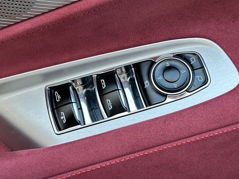 Used 2022 Chevrolet Corvette Stingray Premium Conv w/ Z51 Performance Package RWD image 13
