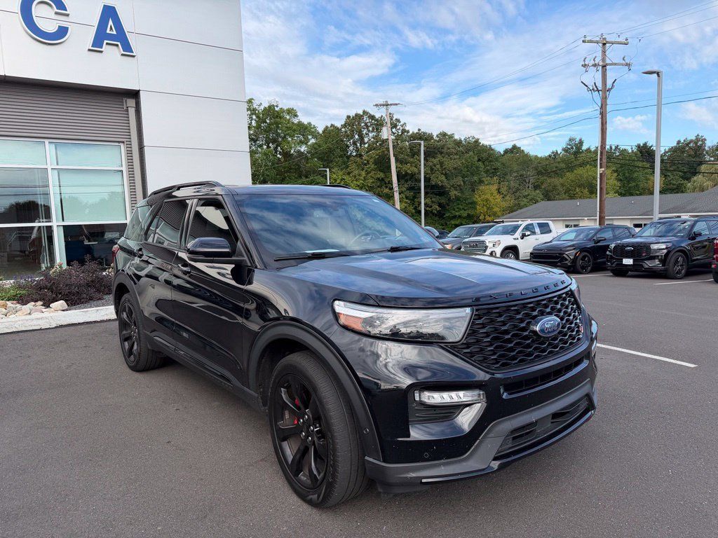 Used 2020 Ford Explorer ST w/ ST Street Pack AWD/4WD image 4
