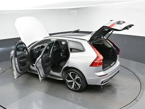 Used 2023 Volvo XC60 B6 Ultimate w/ Protection Package Premier AWD/4WD image 48