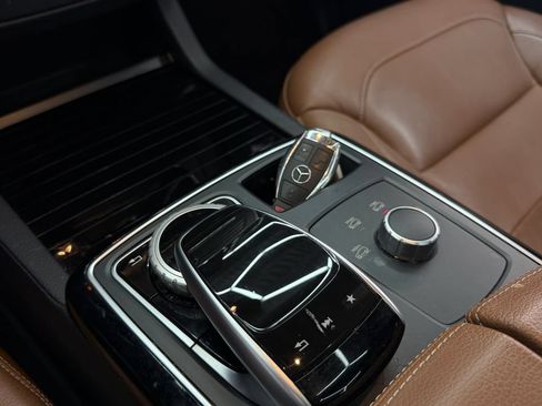 Used 2018 Mercedes-Benz GLE 350 image 24
