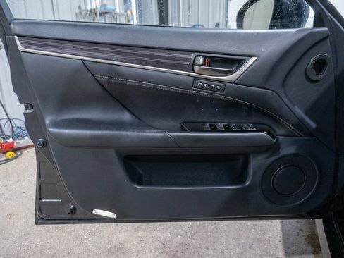 Used 2019 Lexus GS 350 AWD image 18