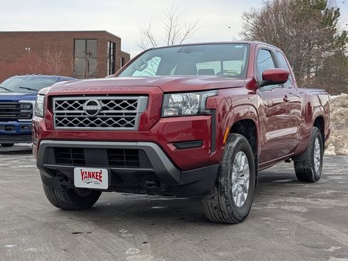 Used 2022 Nissan Frontier SV image 8