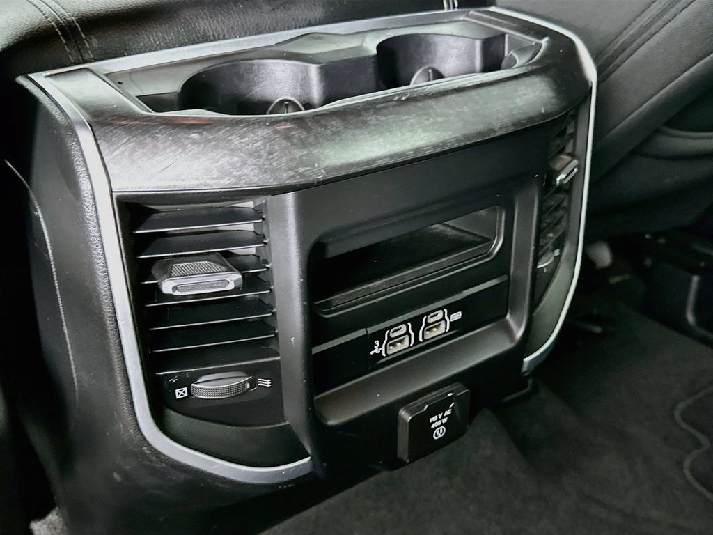 Certified 2019 RAM 1500 Big Horn AWD/4WD image 32
