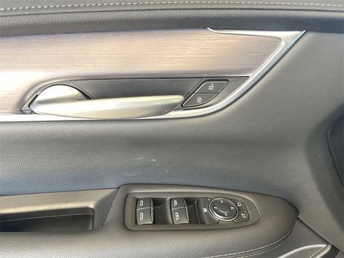 New 2025 Cadillac XT5 Luxury w/ LPO, Floor Liner Package image 9