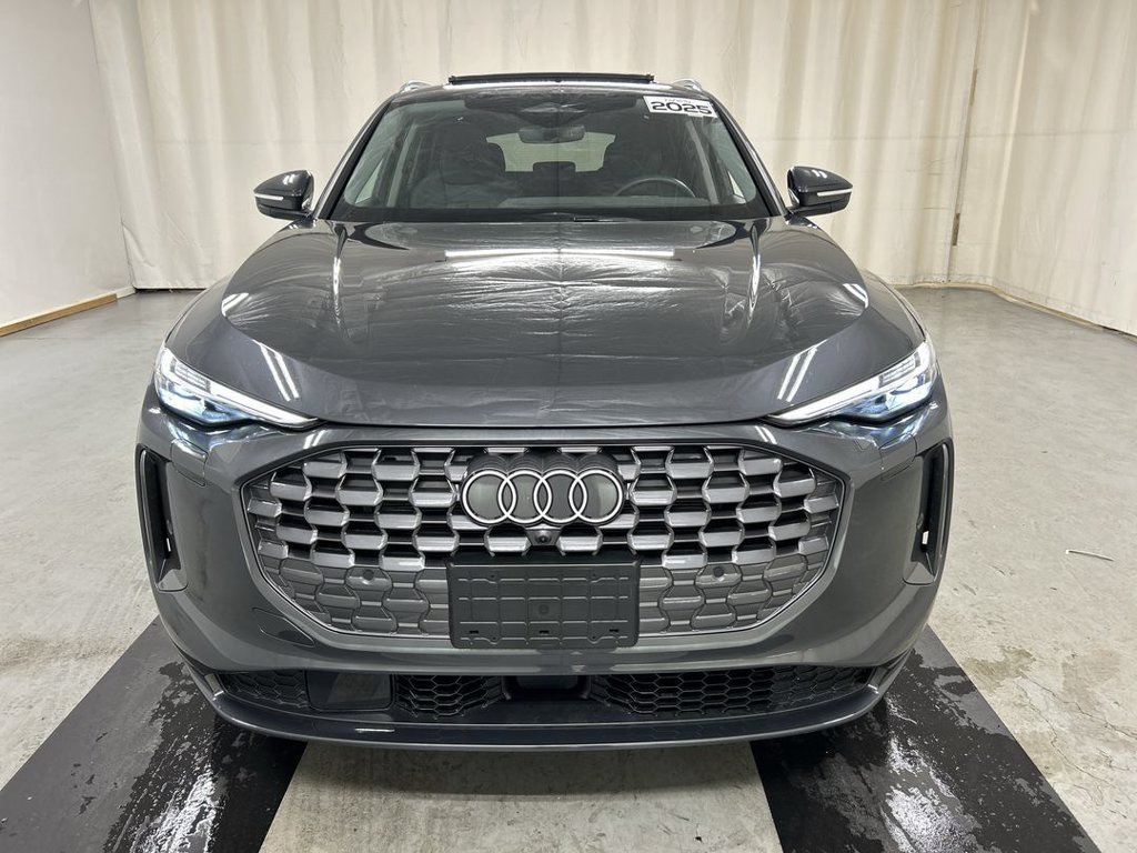 Used 2025 Audi Q5 Premium Plus w/ Premium Plus AWD/4WD image 4