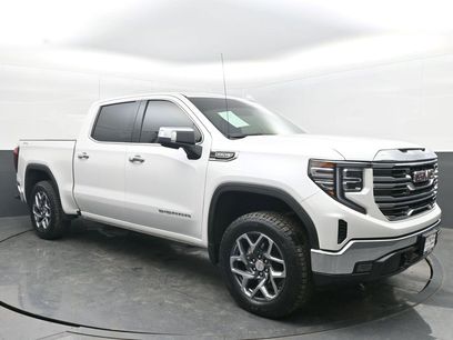 Certified 2022 GMC Sierra 1500 SLT w/ SLT Convenience Package