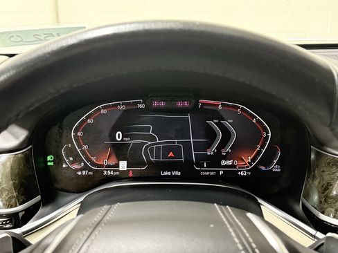 Used 2021 BMW 750i xDrive w/ Executive Package image 18