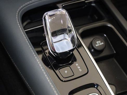 Used 2024 Volvo XC90 T8 Ultimate w/ Protection Package Premier image 7