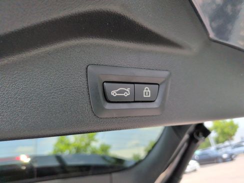 Used 2022 BMW X5 xDrive45e w/ M Sport Package AWD/4WD image 41