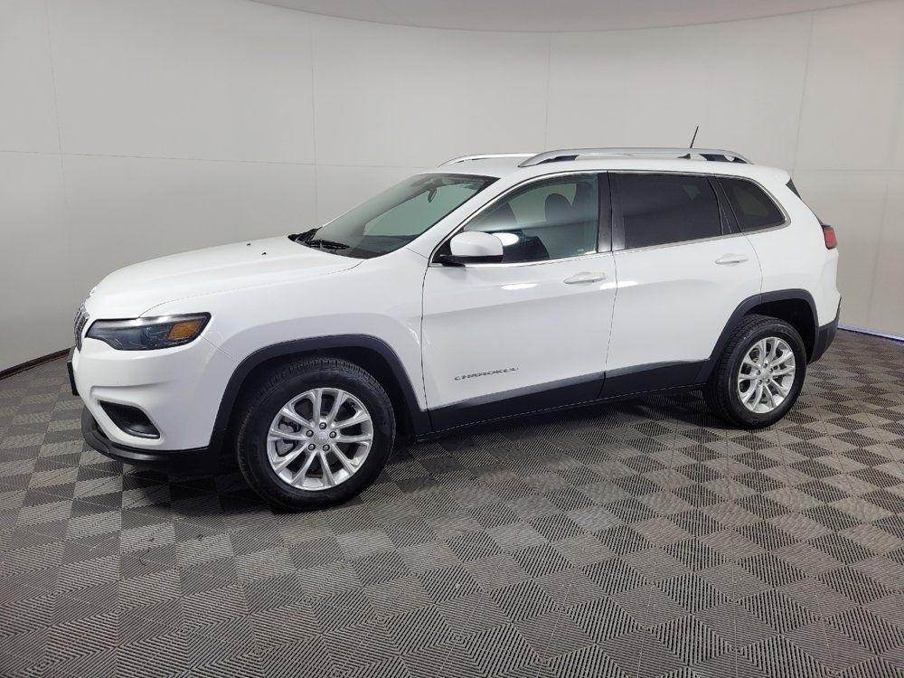 Used 2019 Jeep Cherokee Latitude w/ Popular Appearance Group FWD image 2