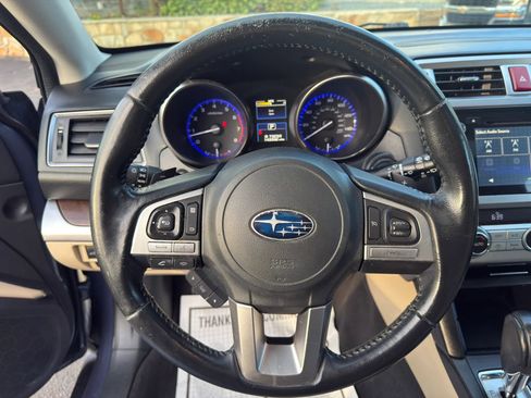 Used 2016 Subaru Outback 2.5i Limited AWD/4WD image 23