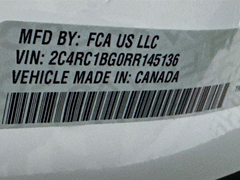 Used 2024 Chrysler Pacifica Touring-L image 12