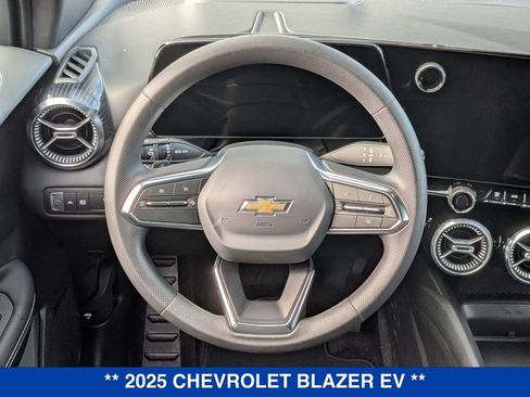 New 2025 Chevrolet Blazer EV LT AWD/4WD image 16