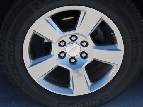 Used 2018 Chevrolet Tahoe Premier AWD/4WD image 9