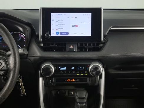 Used 2023 Toyota RAV4 LE FWD image 22