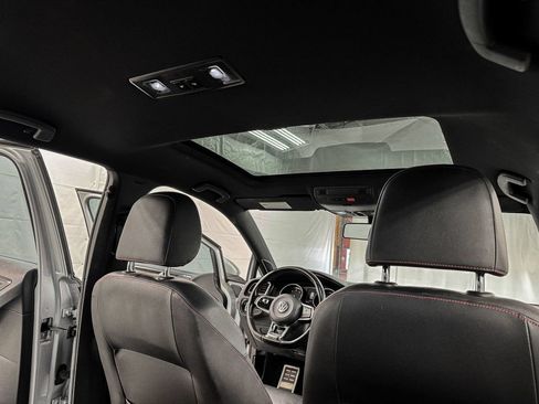 Used 2016 Volkswagen GTI SE FWD image 13
