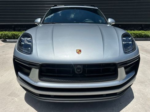 Certified 2023 Porsche Macan AWD/4WD image 7