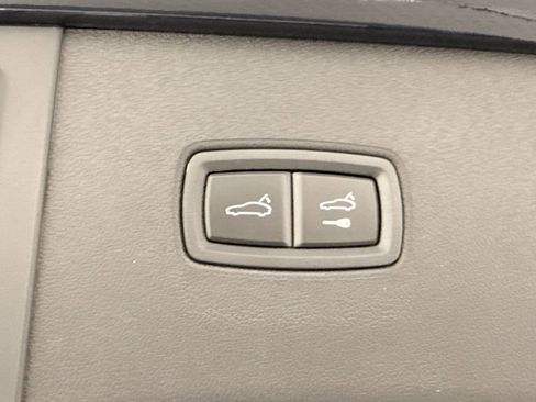 New 2025 Porsche Cayenne image 36