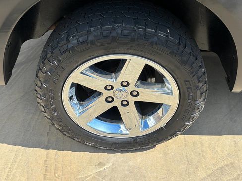 Used 2015 RAM 1500 Express image 13