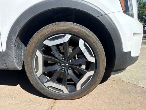 Used 2025 Kia Telluride S AWD/4WD image 6