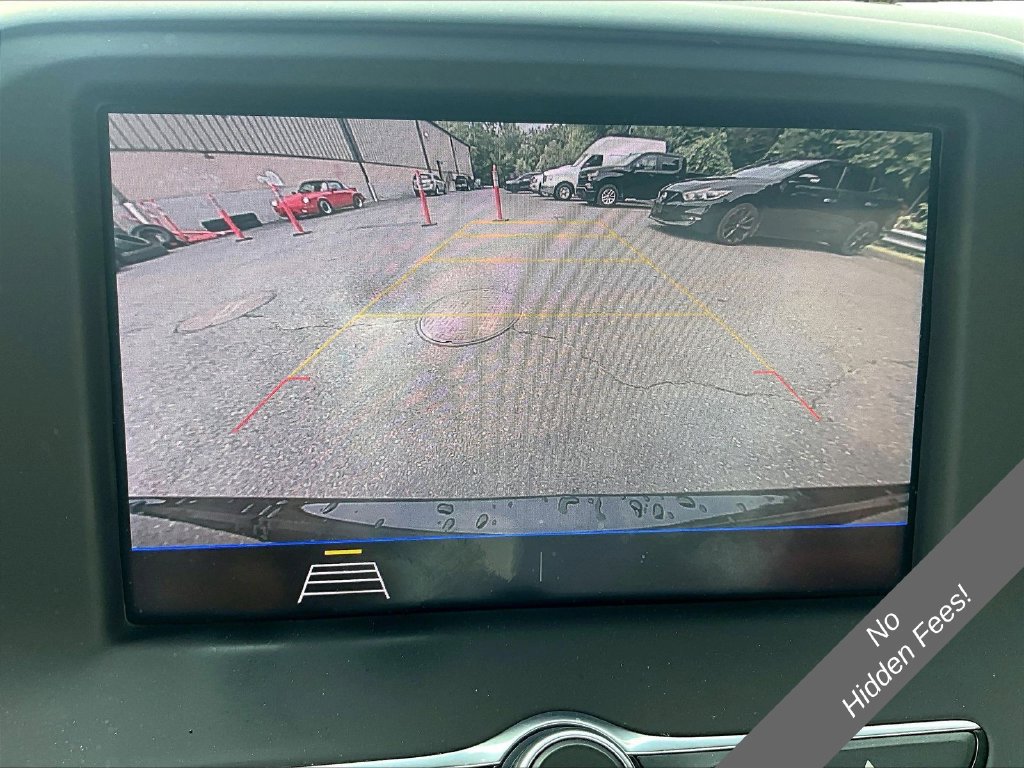 Used 2020 Chevrolet Camaro LT RWD image 17