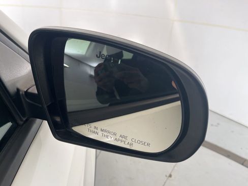 Used 2018 Jeep Compass Sport FWD image 50