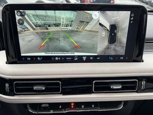 New 2026 Lincoln Aviator AWD image 38