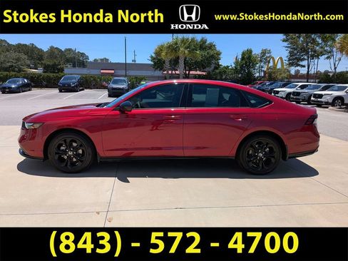 Certified 2025 Honda Accord SE image 10