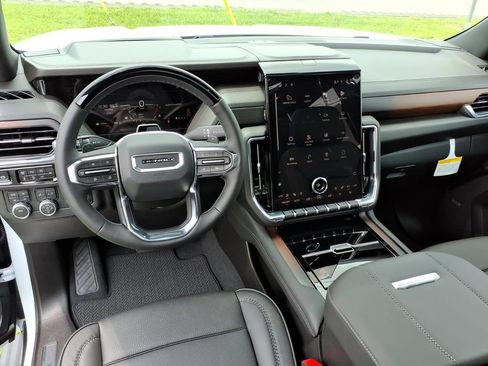 New 2026 GMC Yukon XL Denali w/ Denali Reserve Package AWD/4WD image 17