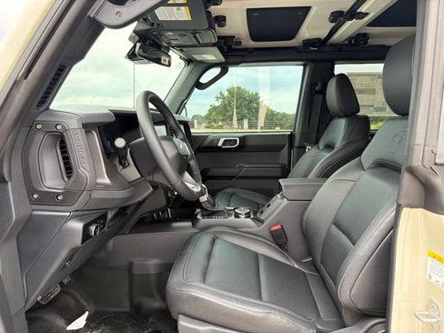 New 2026 Ford Bronco Big Bend w/ Black Diamond Package AWD/4WD image 2