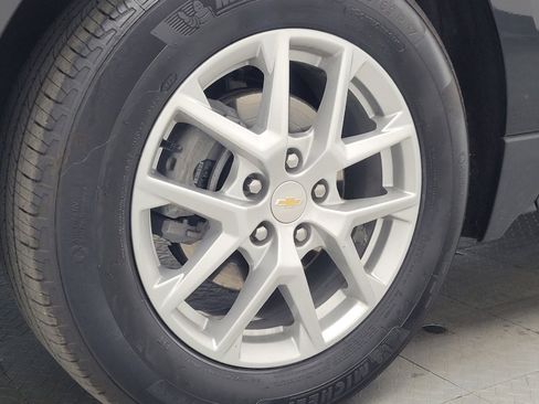 Used 2024 Chevrolet Equinox LT FWD image 31