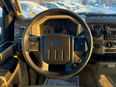 Used 2010 Ford F250 XLT image 30