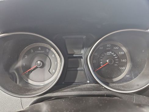 Used 2016 Hyundai Elantra GT FWD image 16