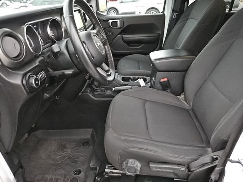 Used 2022 Jeep Wrangler Unlimited Sport image 25