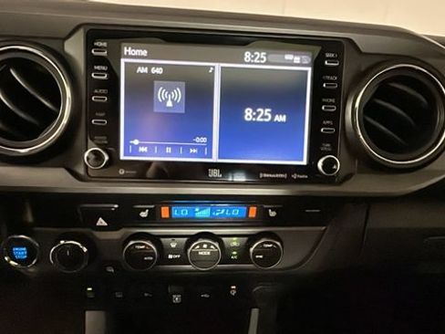 Used 2021 Toyota Tacoma TRD Sport w/ TRD Premium Sport Package AWD/4WD image 23
