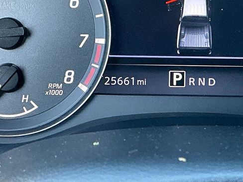 Certified 2023 Nissan Frontier SV w/ Midnight Edition Package image 15