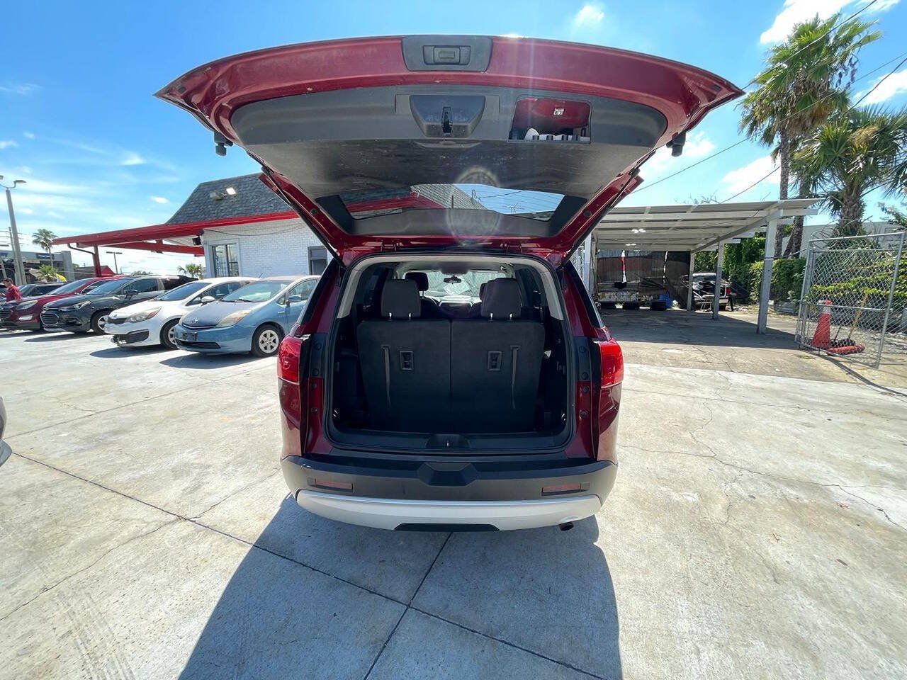 Used 2018 GMC Acadia SLE AWD/4WD image 12