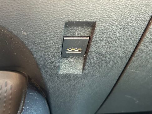 Used 2021 Toyota Corolla LE FWD image 23