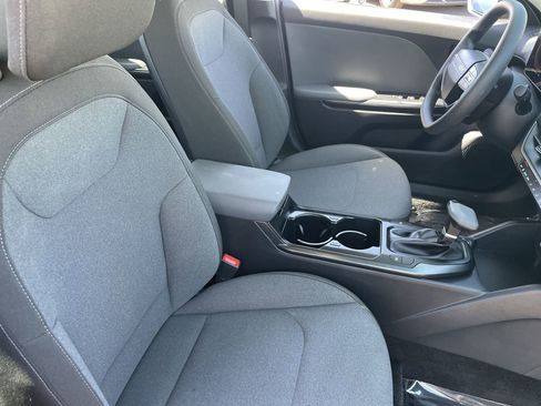 Certified 2025 Kia K4 FWD image 10
