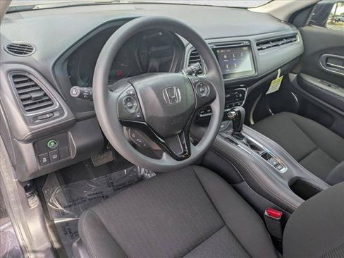 Used 2018 Honda HR-V EX image 10
