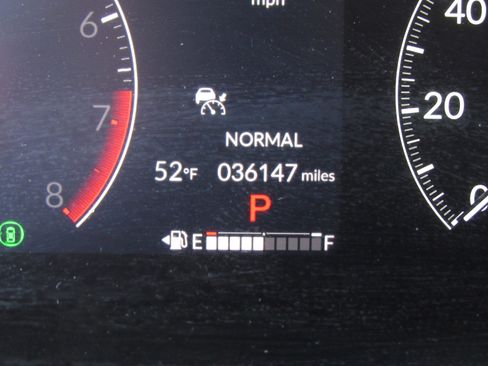 Certified 2023 Honda HR-V EX-L image 28