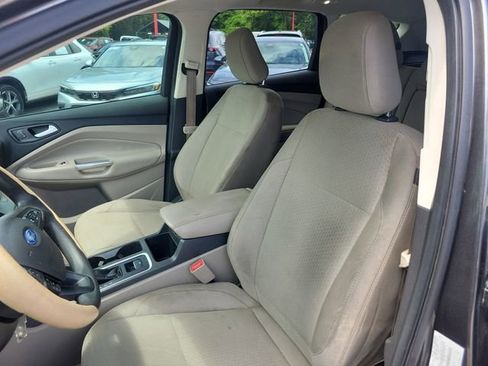 Used 2018 Ford Escape SE w/ SE Sync 3 Package FWD image 19
