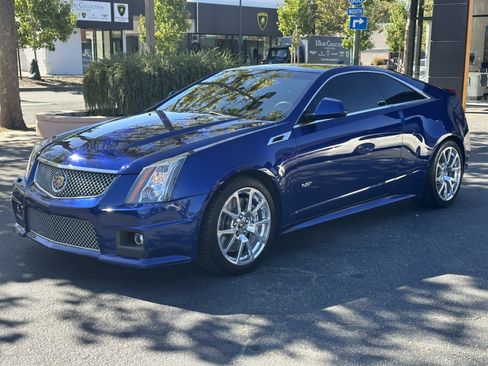 Used 2012 Cadillac CTS V RWD image 3