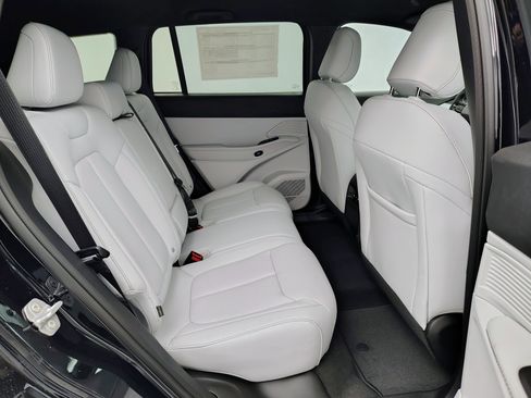 New 2026 Jeep Cherokee Limited AWD/4WD image 24